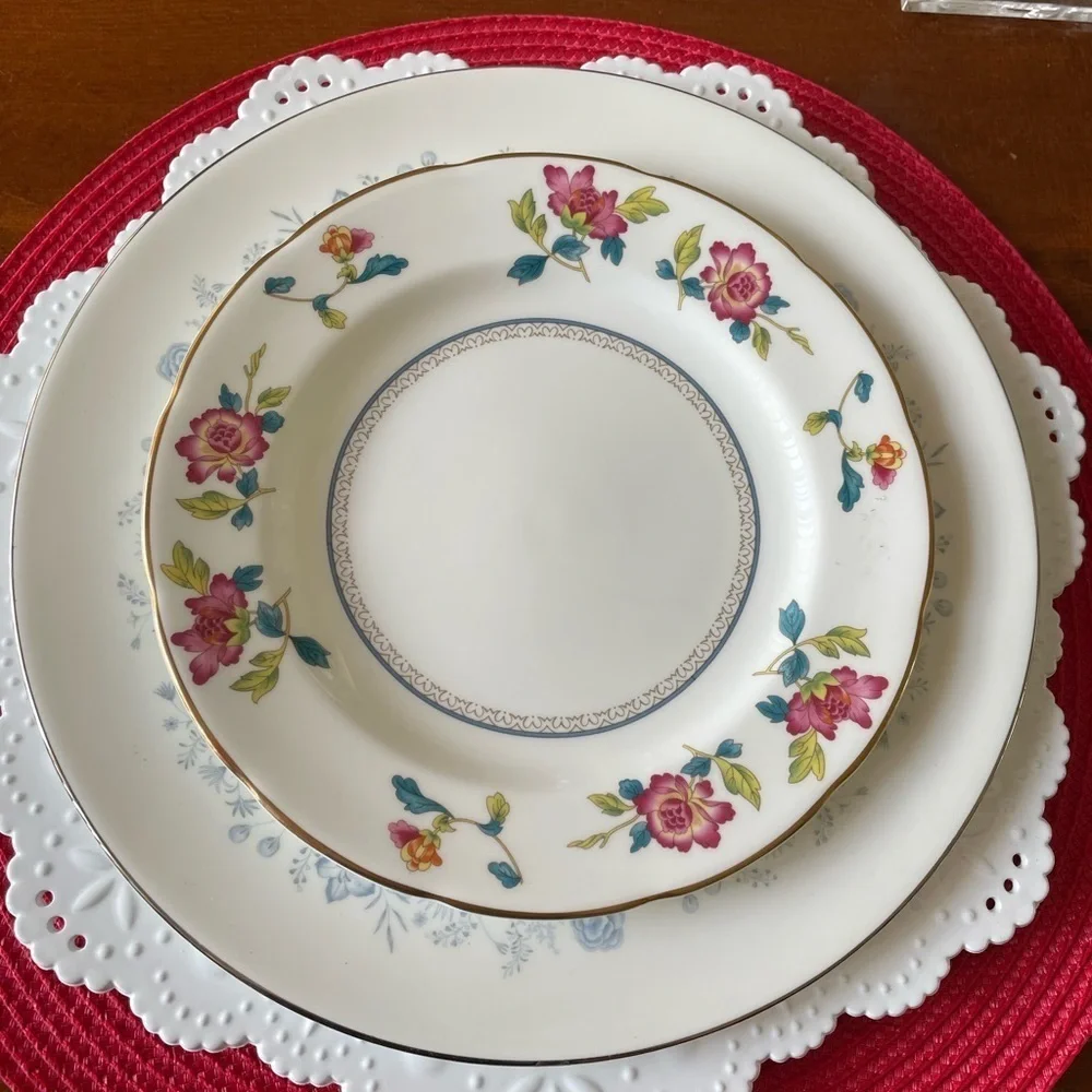Wedgwood Bone China Salad Plate(s), 8 3/8”, Chinese Flowers, Williamsburg Style